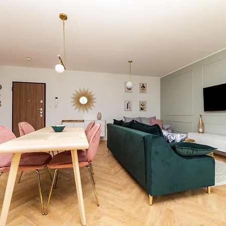 Pobookowane Barbary Delux Old Town