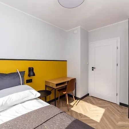 Pobookowane Barbary Delux Old Town * Danzica