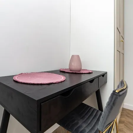 Pobookowane Barbary Delux Old Town Apartment