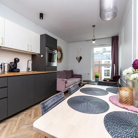 Pobookowane Barbary Delux Old Town Γκντανσκ