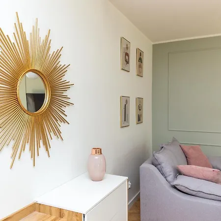 Pobookowane Barbary Delux Old Town